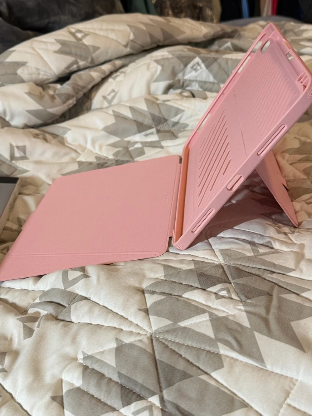 ESR Magnetic Case for IPad Air 11inch Case M3/M2(2025/2024) IPad Air 5th/4th